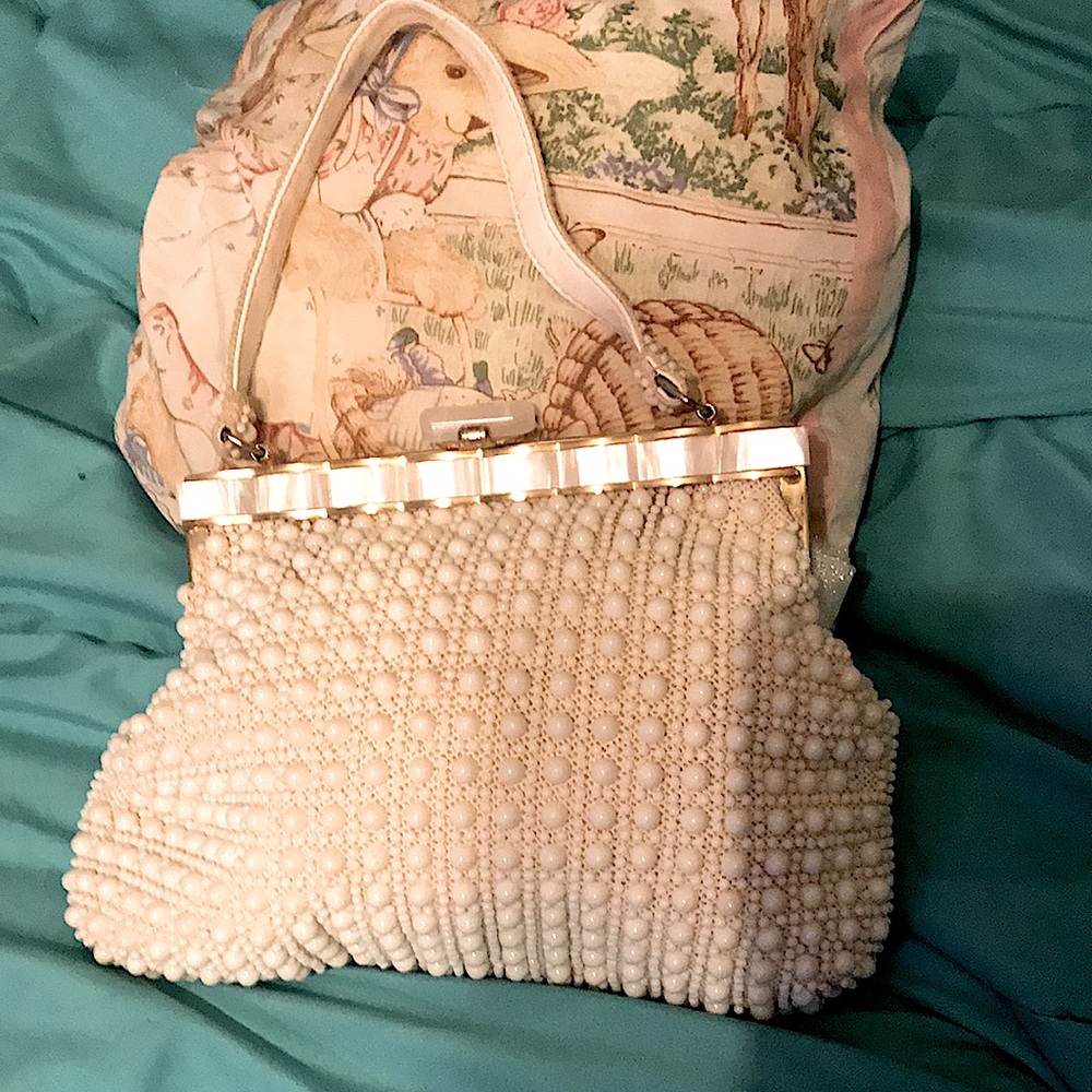 1950’s Vintage Pearl and Stone Bag With Gold Accents